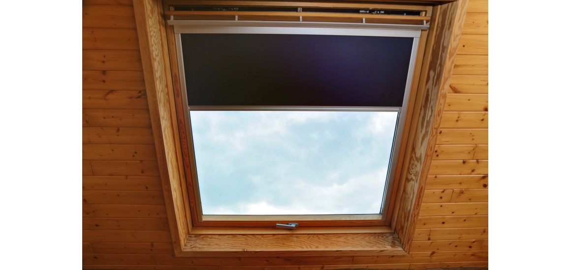 Jak skutecznie osłonić okna na poddaszu?